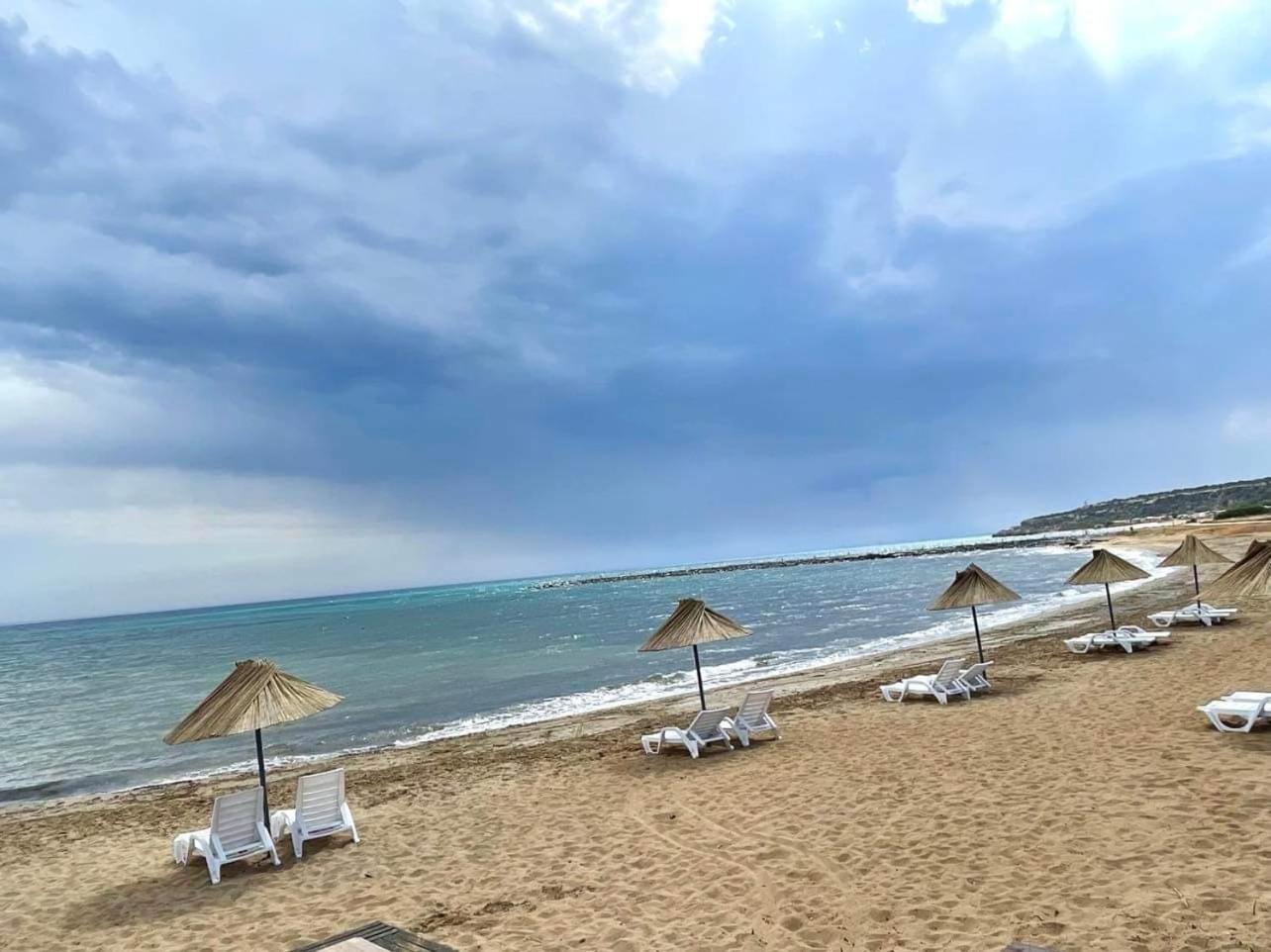 Relaxing Penthouse Suites By The Sea Vokolidha Exterior foto